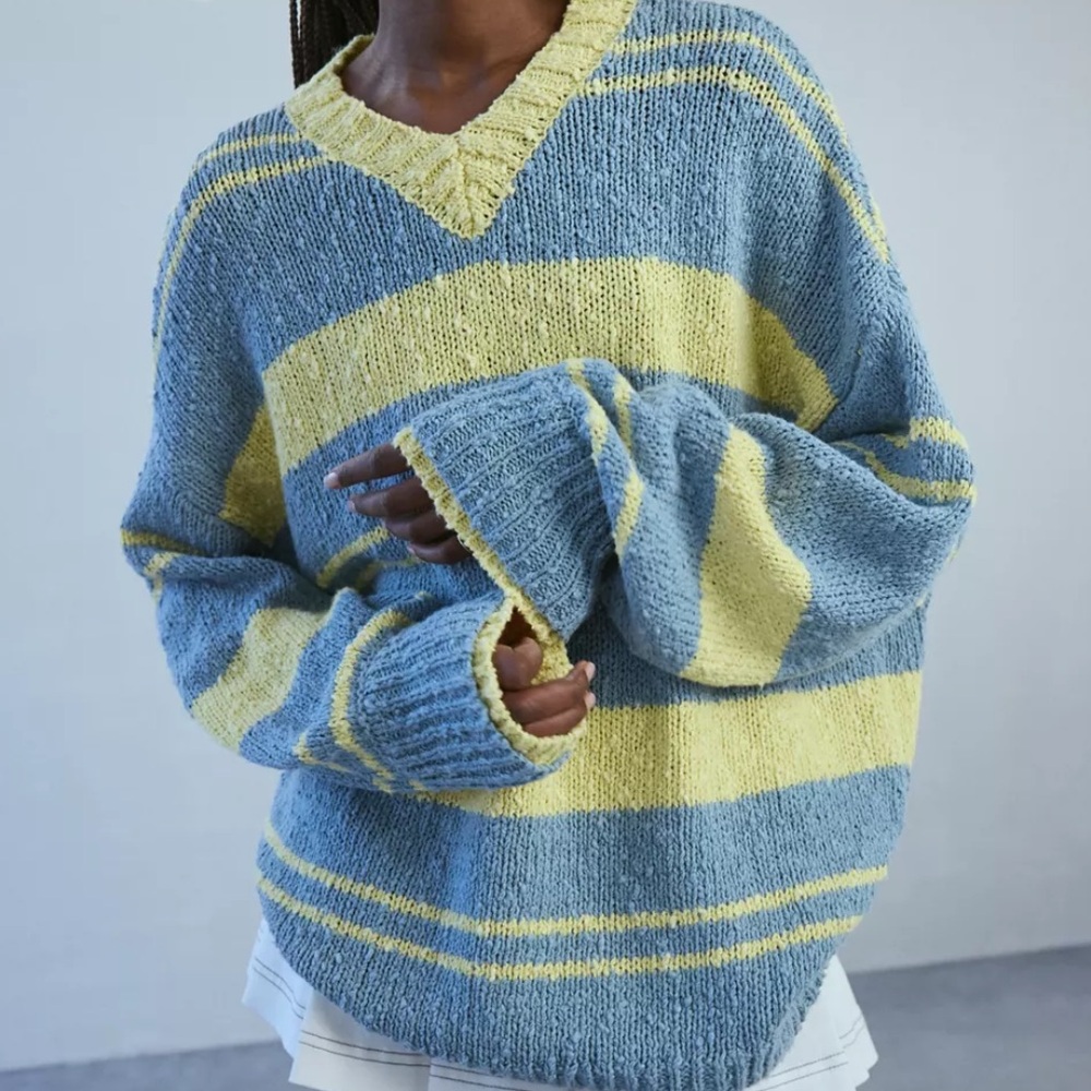 BDG V-Neck Sweater in Blue and Yellow Stripes